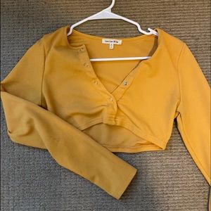 Long sleeve crop top!